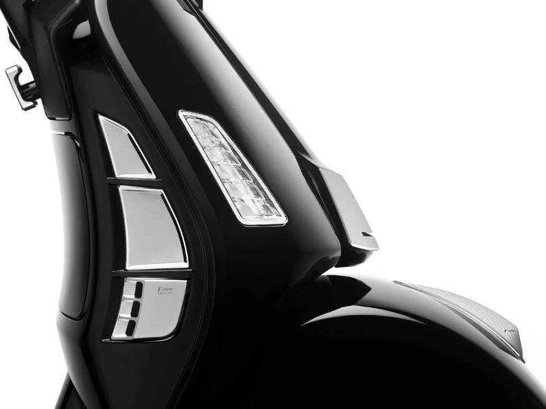 Kaskadeneinsatz RIZOMA für Vespa GTS/​GTS Super 125-300ccm (`23-), silber