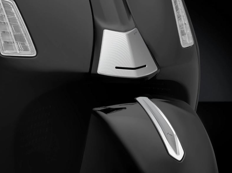 Kotflügelnippel RIZOMA für Vespa GTS/​GTS Super 125-300ccm (`23-), silber