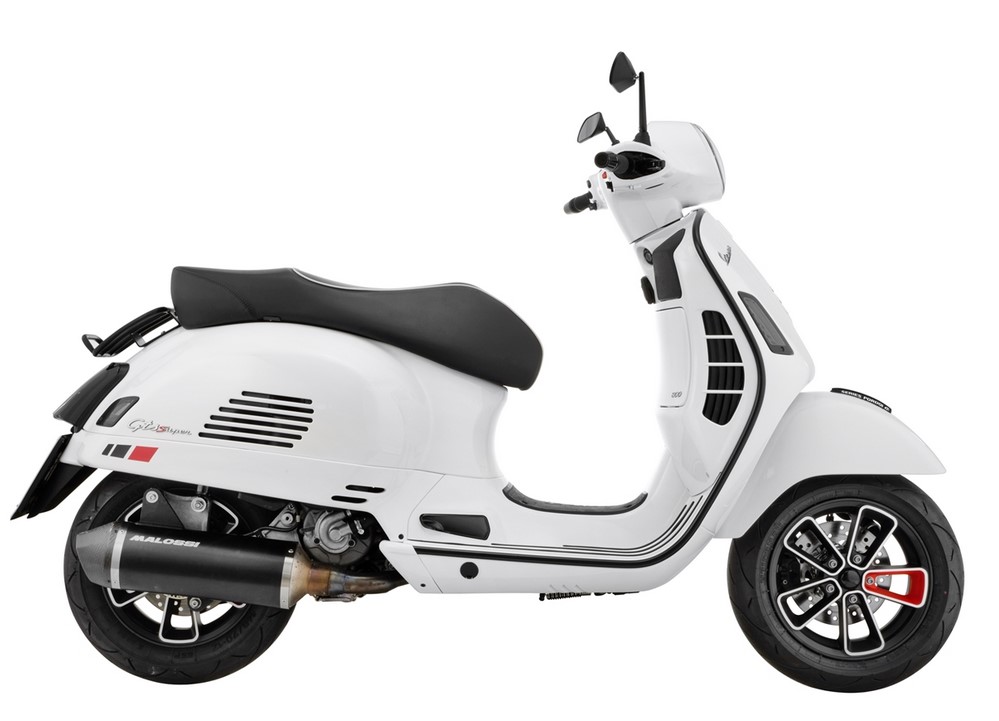 Gepäckträger hinten 70's für Vespa GTS /​ GTS Super HPE 125-300 ('19-), schwarz glänzend