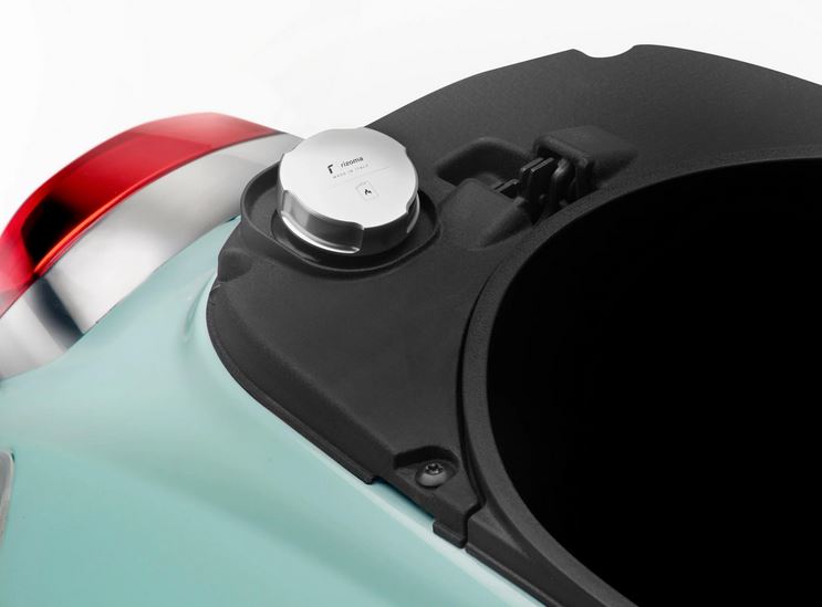 Tankdeckel RIZOMA für Vespa, silber