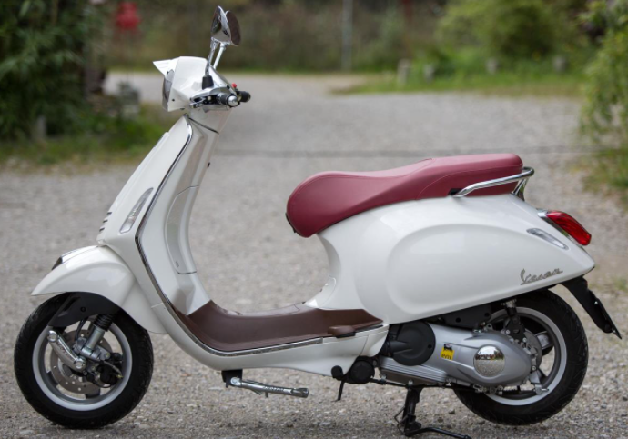 Lampenring für Vespa Primavera 50-125ccm 2T/​4T, chrom
